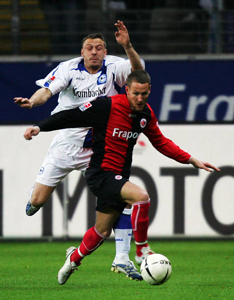 必须同时在 必须同时在