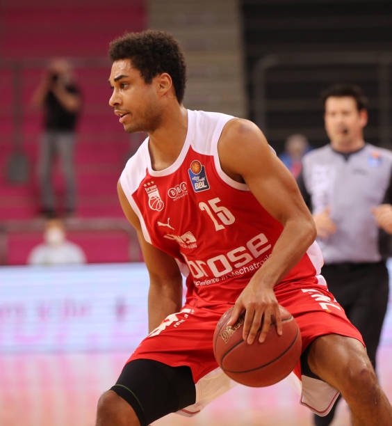 早早出局而 早早出局而