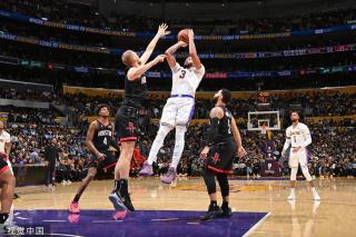 越来越多的 越来越多的